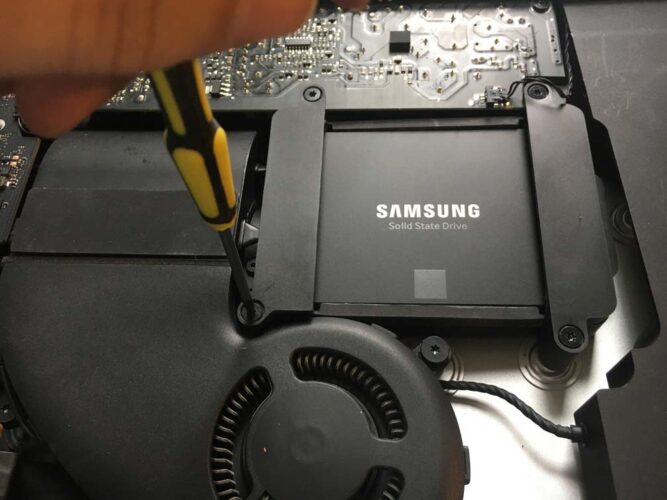 SSD replacment imac Solid state Drive in voor meer snelhied